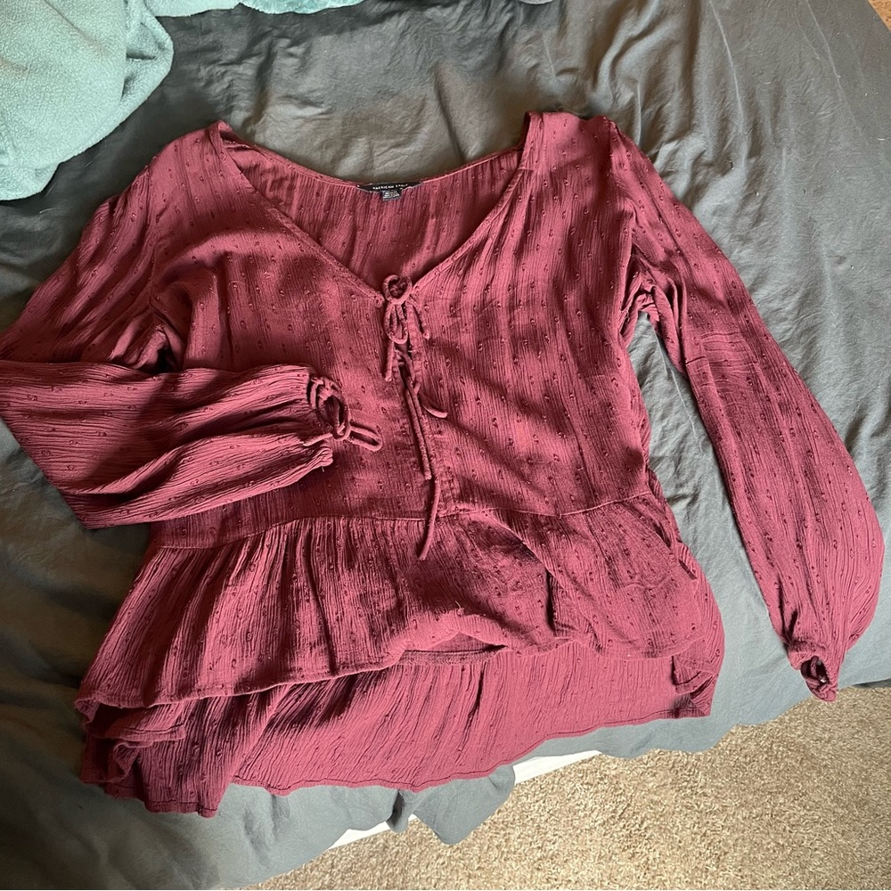 American Eagle Flowy Top